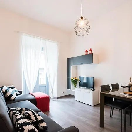 & Modern By Rent Apartament Como
