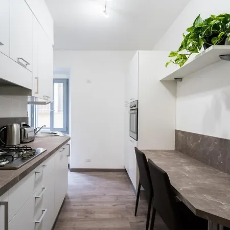 & Modern By Rent * Como