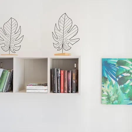 Central Modern Apartment