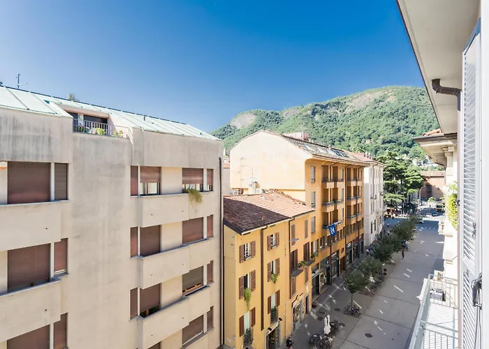 Central & Modern Apartment By Rent All Como * Como