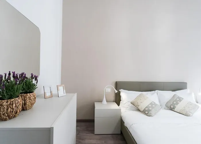 Central & Modern Apartment By Rent All Como Lejlighed